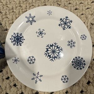 NOS St Nicholas Square Snow Days Set Of 4 Dessert Plates 9”